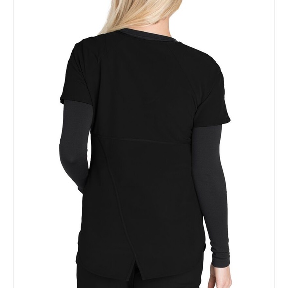 BARCO ONE Scrub Top - Picture 2 of 6